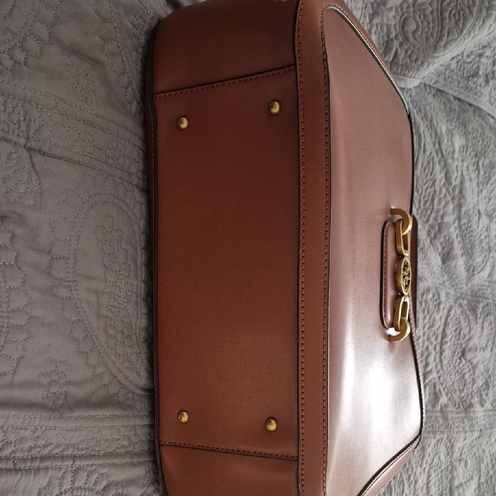 Elegant Guess Brown Leather Handbag - Picture 8 of 14